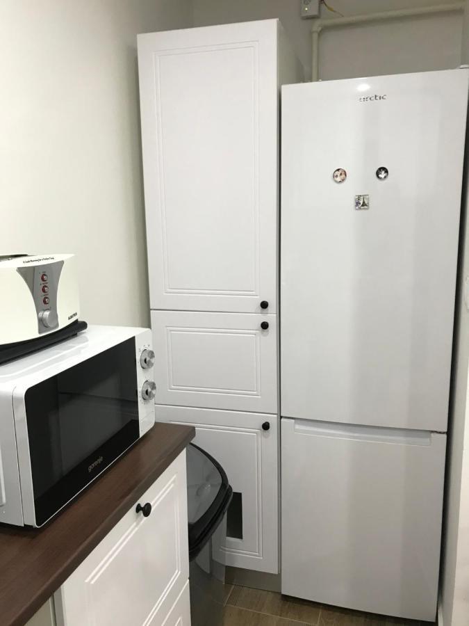 Comfy Apartment - Free Private Parking,Ac,Wi-Fi Carei Exterior photo